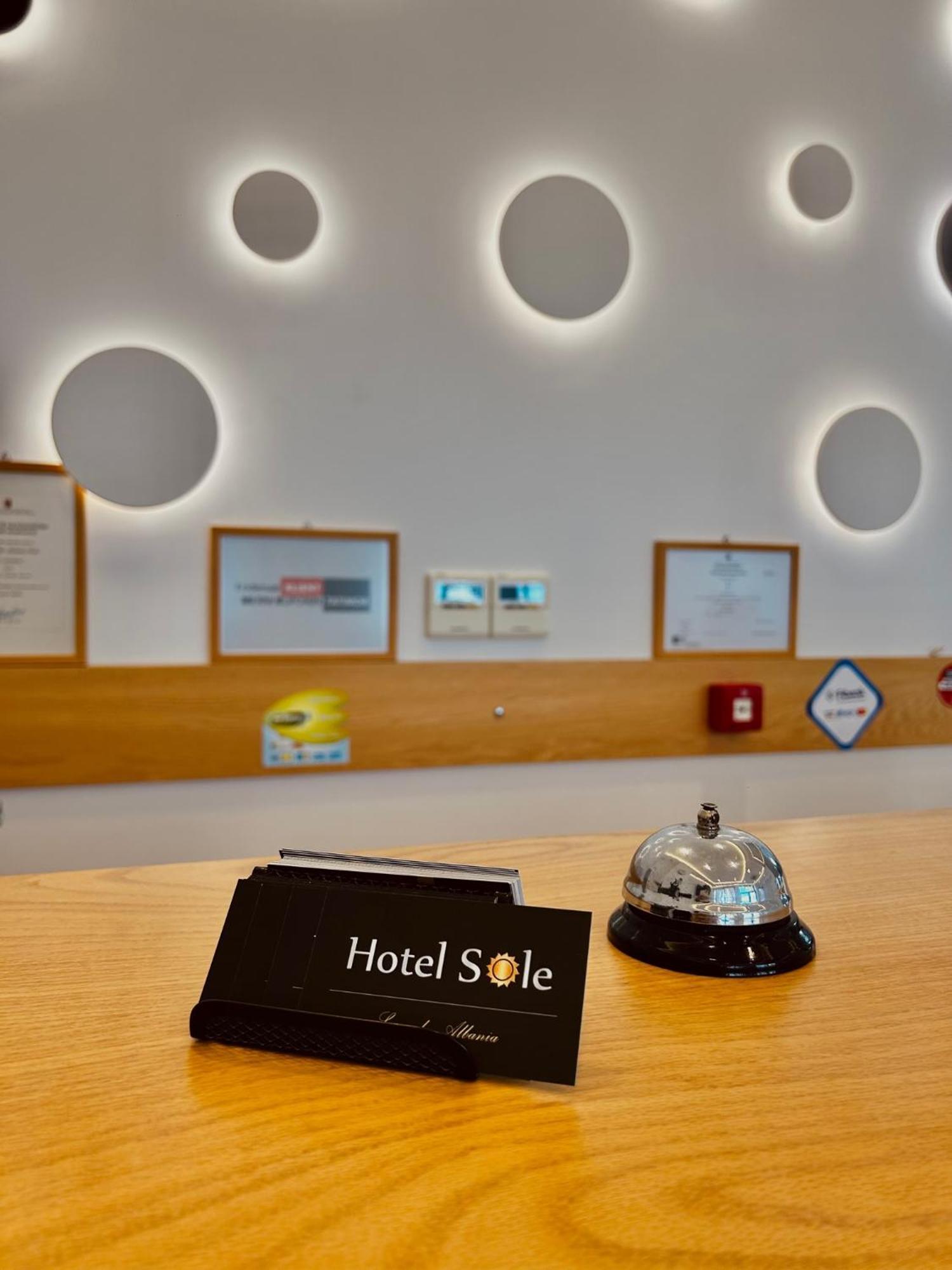 Hotel Sole Sarande Bagian luar foto