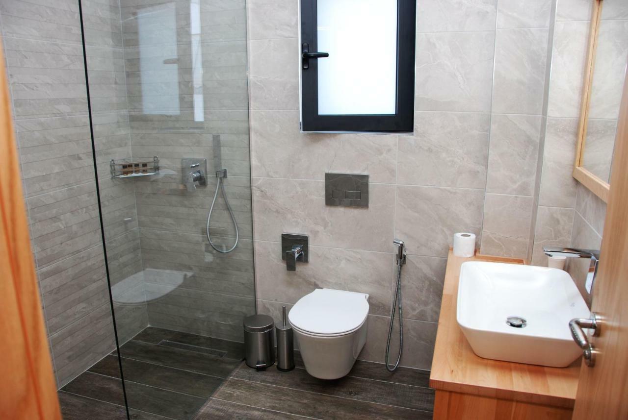 Hotel Sole Sarande Bagian luar foto