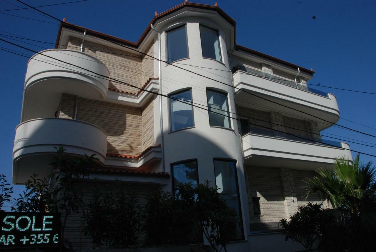 Hotel Sole Sarande Bagian luar foto