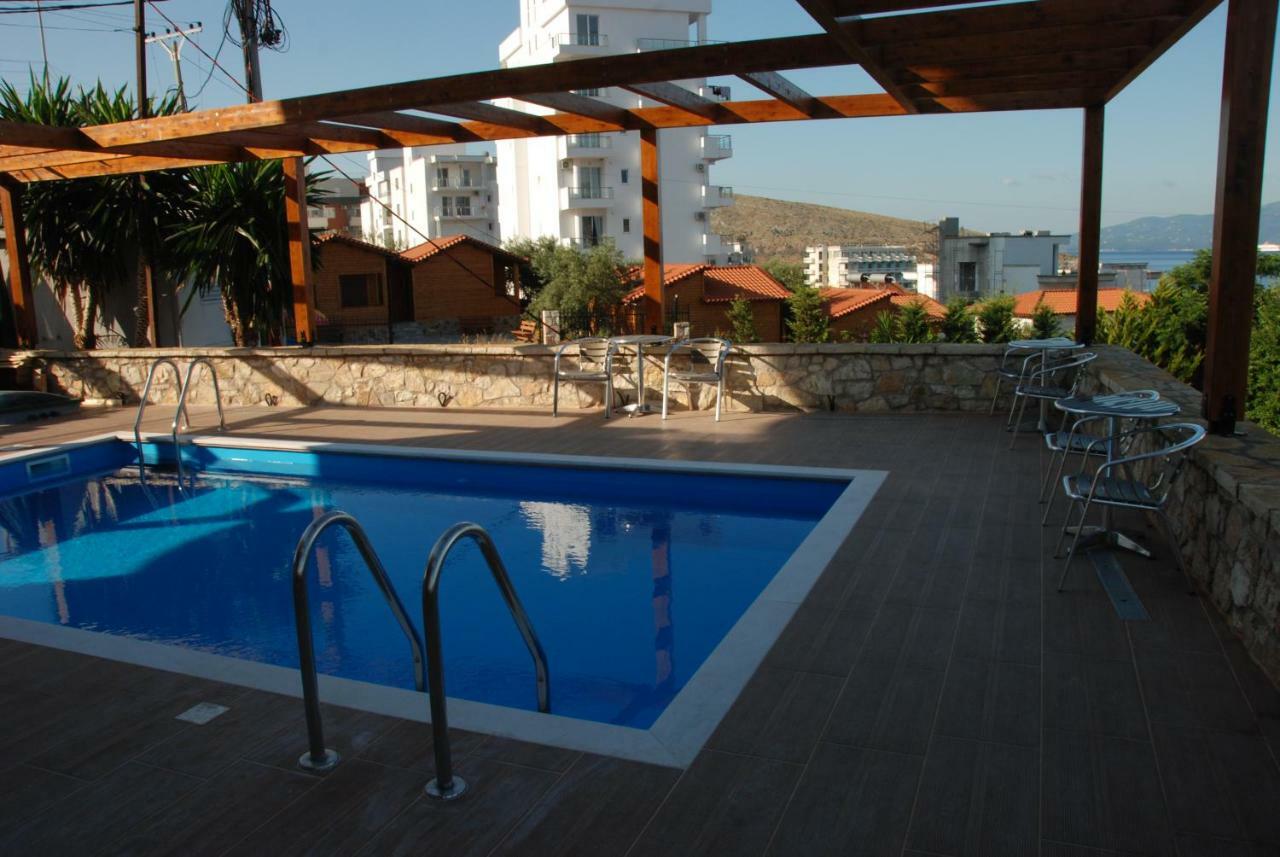Hotel Sole Sarande Bagian luar foto