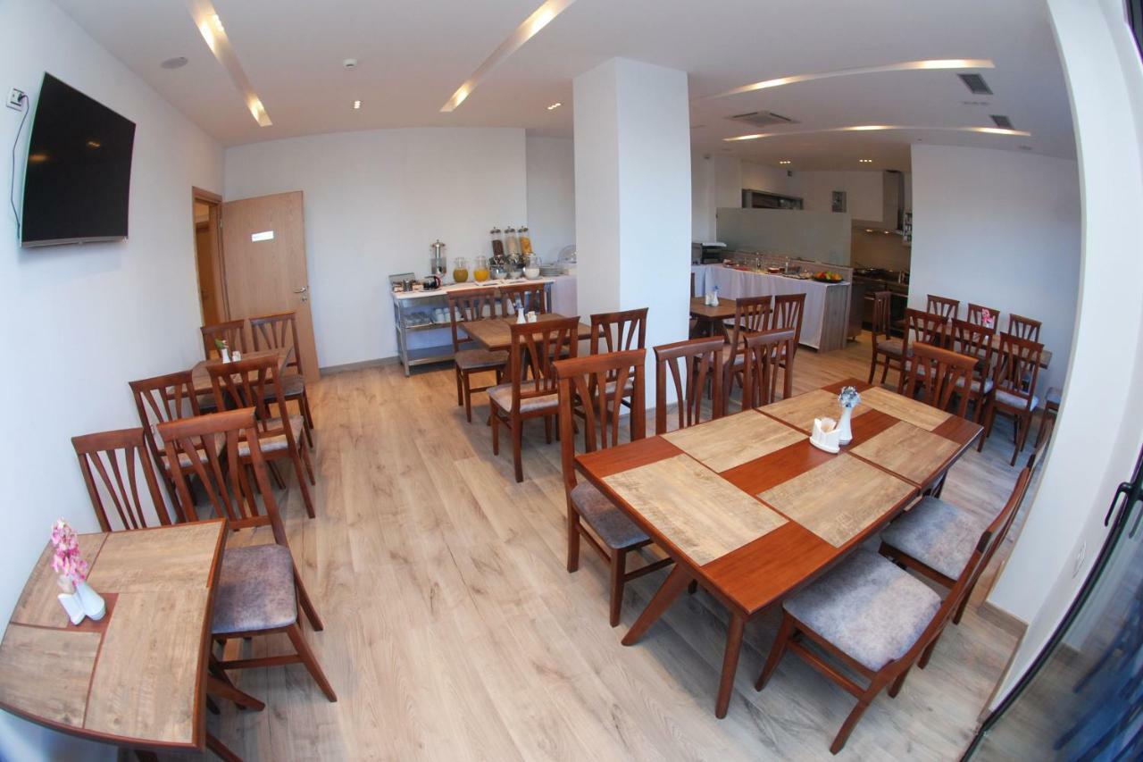 Hotel Sole Sarande Bagian luar foto