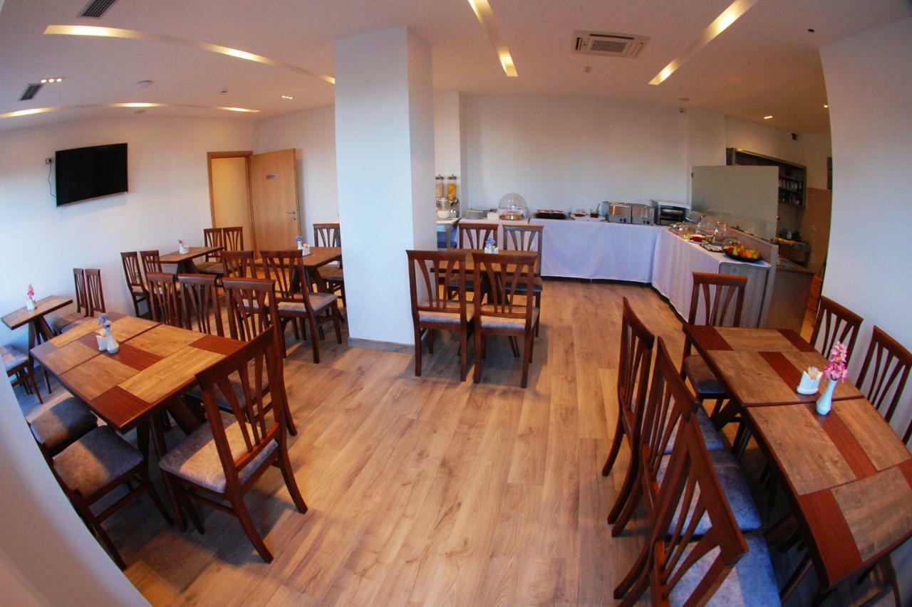 Hotel Sole Sarande Bagian luar foto